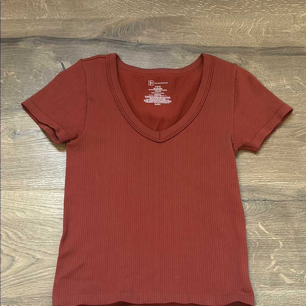 Juniors ribbed Rust V-Neck Top